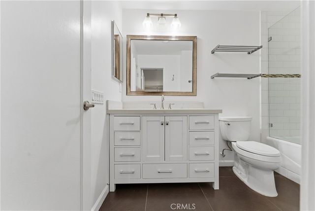 6151 Orange Street 107, Los Angeles, CA 90048