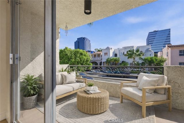 6151 Orange Street 107, Los Angeles, CA 90048
