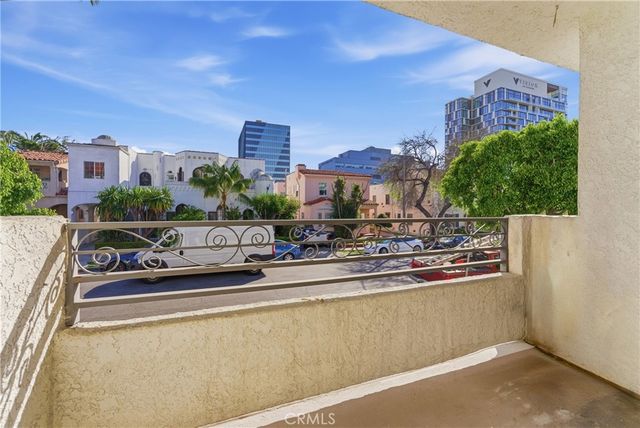 6151 Orange Street 107, Los Angeles, CA 90048