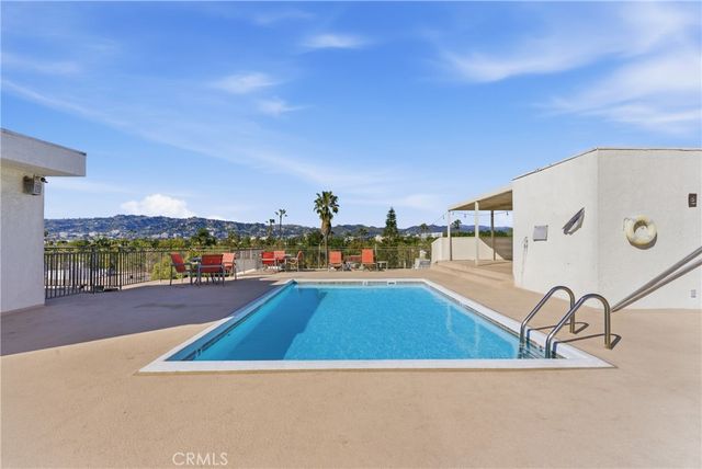 6151 Orange Street 107, Los Angeles, CA 90048