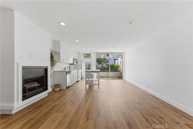 6151 Orange Street 107, Los Angeles, CA 90048
