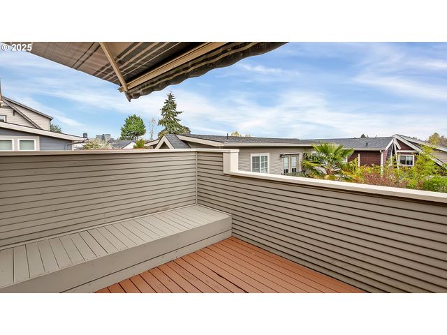 5816 S CORBETT Ave, Portland, OR 97239