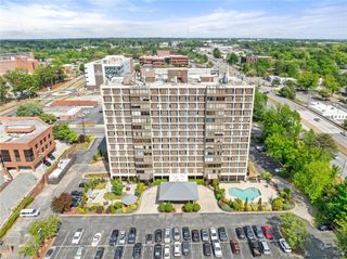 1101 Elm Street 206, Greensboro, NC 27401