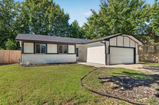 207 E North Point Dr, Derby, KS 67037