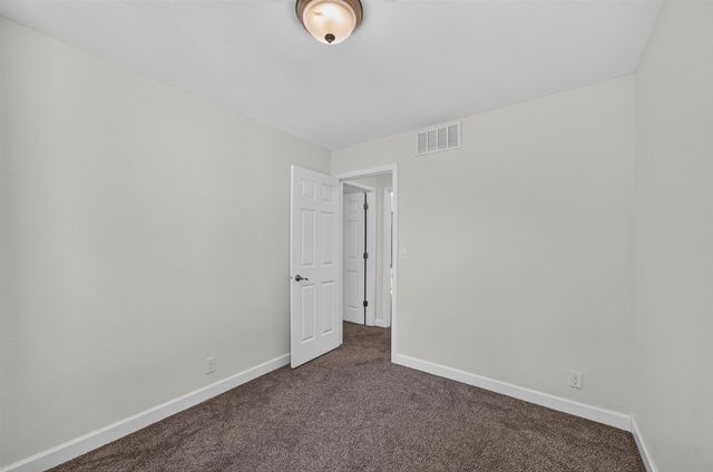 207 E North Point Dr, Derby, KS 67037