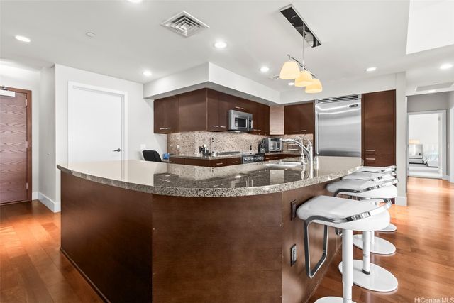 1837 Kalakaua Avenue 3506, Honolulu, HI 96815