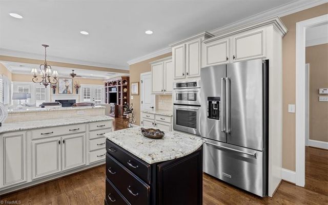 19 Blakeney Place, Greensboro, NC 27408