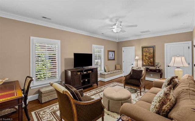19 Blakeney Place, Greensboro, NC 27408