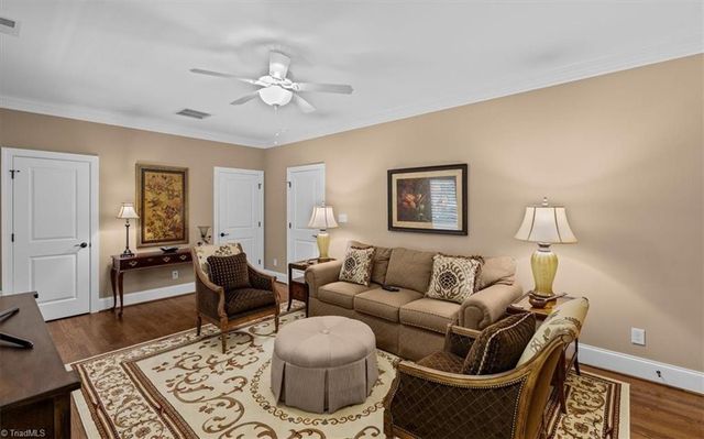 19 Blakeney Place, Greensboro, NC 27408