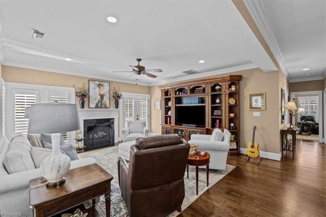19 Blakeney Place, Greensboro, NC 27408