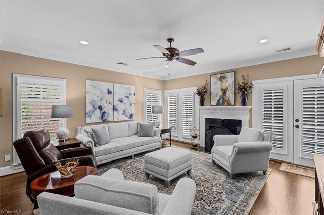19 Blakeney Place, Greensboro, NC 27408