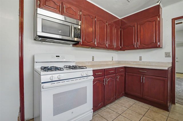 331 Xanthus Avenue, Tulsa, OK 74104