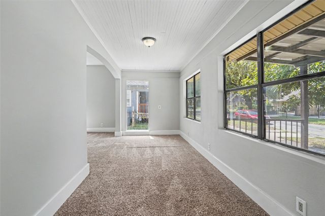 331 Xanthus Avenue, Tulsa, OK 74104