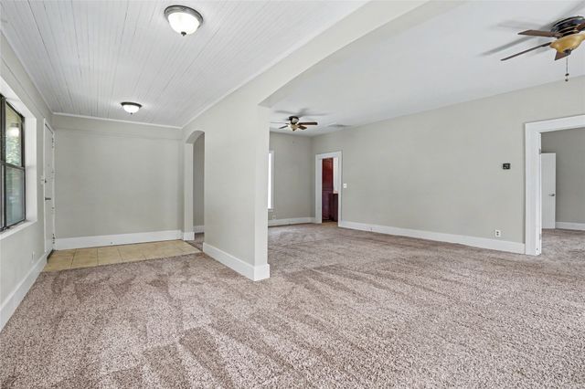 331 Xanthus Avenue, Tulsa, OK 74104