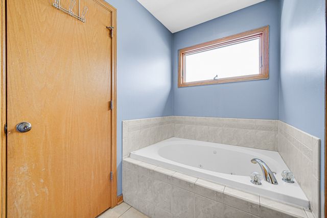 683 Sandburg Drive, Manteno, IL 60950
