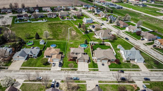 683 Sandburg Drive, Manteno, IL 60950