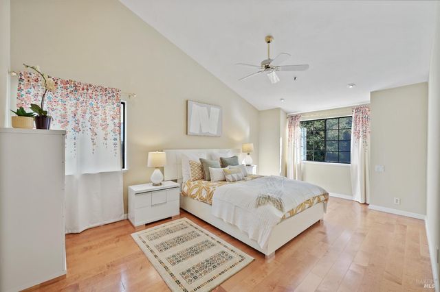 258 Pelican Ln, Novato, CA 94949