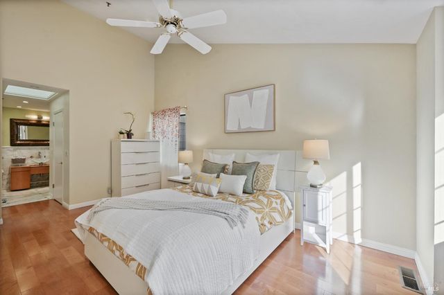 258 Pelican Ln, Novato, CA 94949