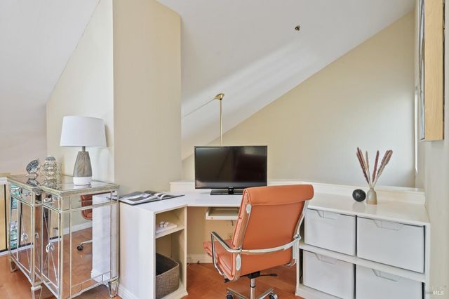 258 Pelican Ln, Novato, CA 94949