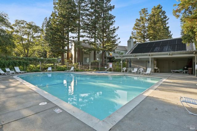 258 Pelican Ln, Novato, CA 94949