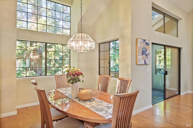 258 Pelican Ln, Novato, CA 94949