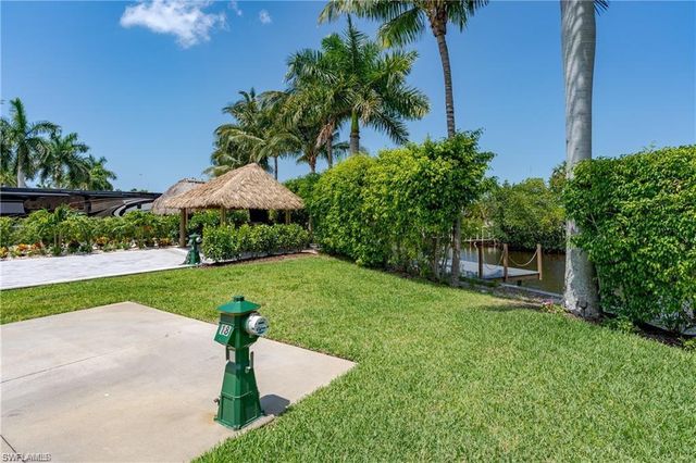 13375 Snook CIR, Naples, FL 34114
