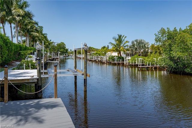 13375 Snook CIR, Naples, FL 34114