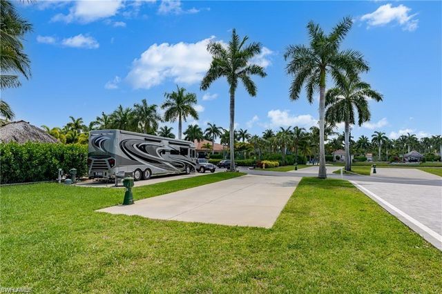 13375 Snook CIR, Naples, FL 34114