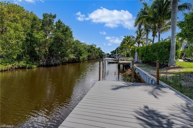 13375 Snook CIR, Naples, FL 34114