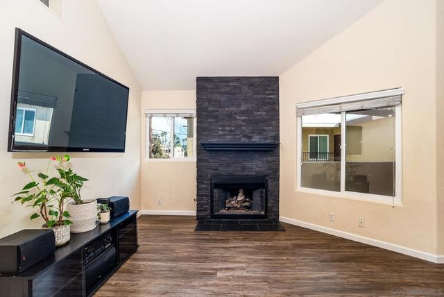 1548 Thomas Ave 6, San Diego, CA 92109