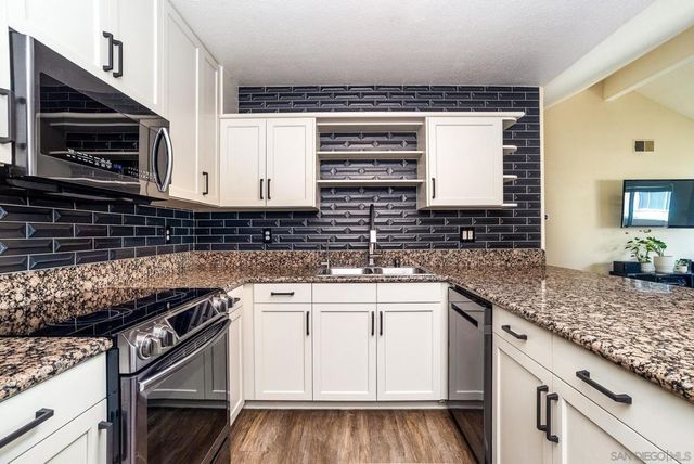 1548 Thomas Ave 6, San Diego, CA 92109