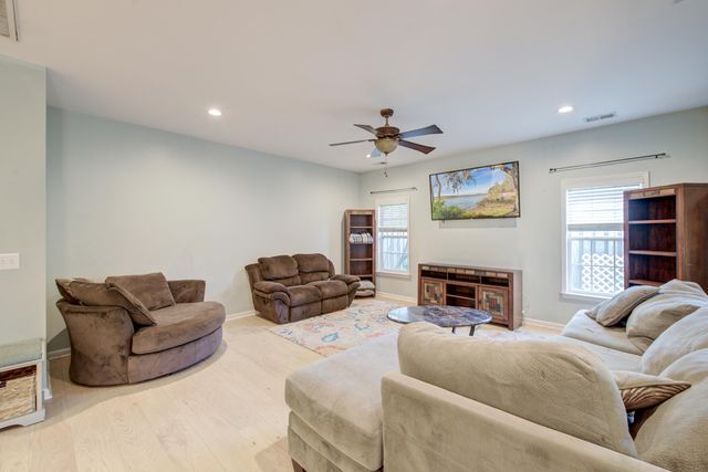 9004 Hema Lane, Summerville, SC 29483