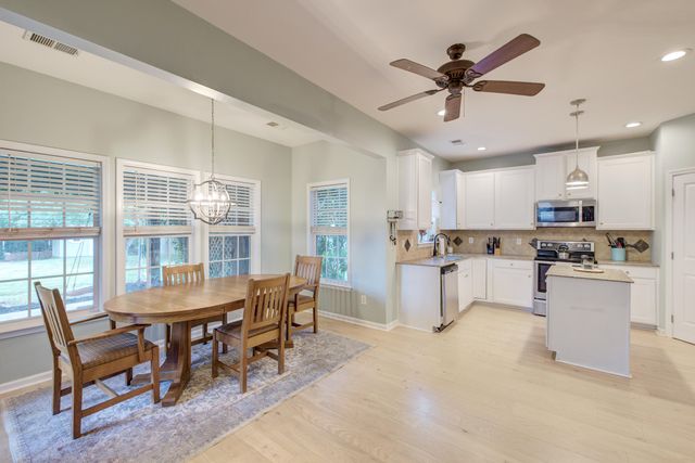 9004 Hema Lane, Summerville, SC 29483