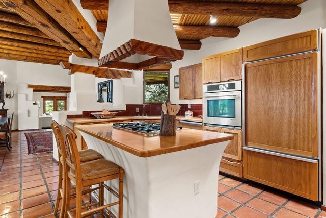 17 Tano West, Santa Fe, NM 87506