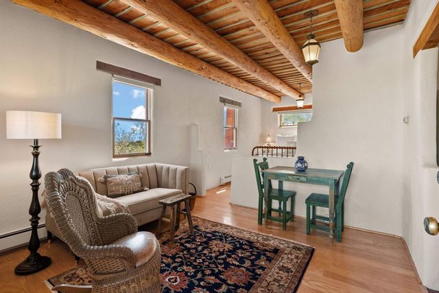 17 Tano West, Santa Fe, NM 87506