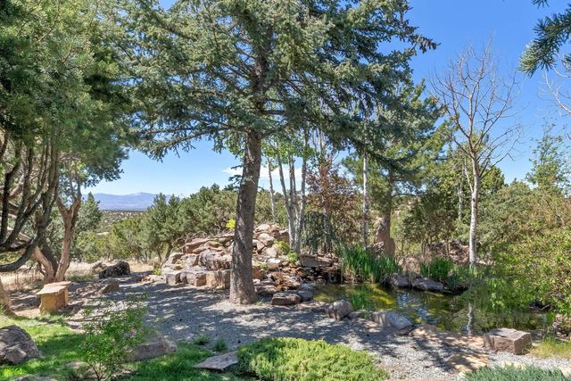 17 Tano West, Santa Fe, NM 87506