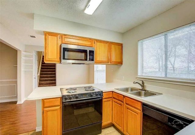 863 Colson Drive, Arlington, TX 76002