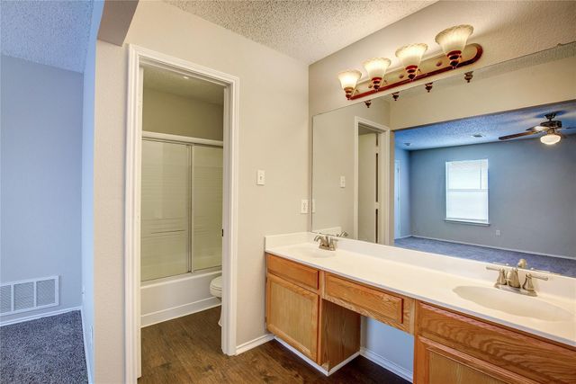 863 Colson Drive, Arlington, TX 76002