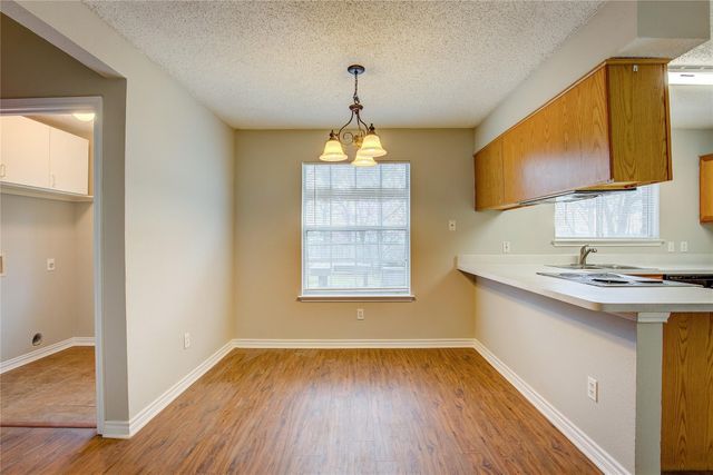 863 Colson Drive, Arlington, TX 76002