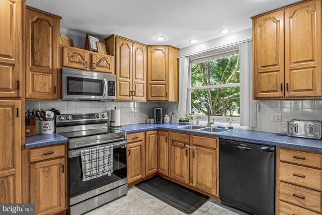 59 CHESTNUT ST, Pennsville, NJ 08070