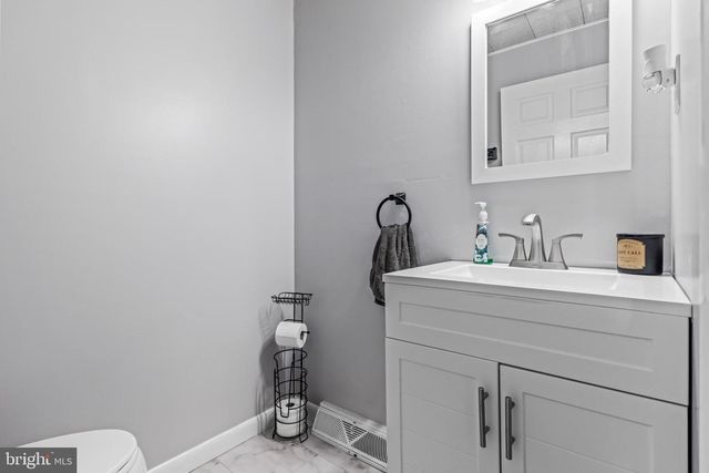 59 CHESTNUT ST, Pennsville, NJ 08070