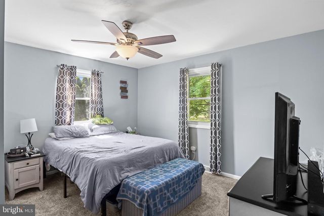 59 CHESTNUT ST, Pennsville, NJ 08070