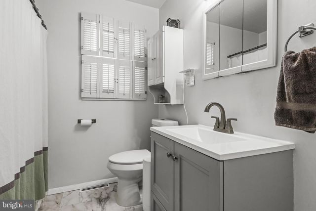 59 CHESTNUT ST, Pennsville, NJ 08070