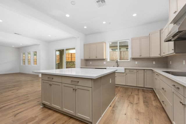 4522 Iron Creek Court, Friant, CA 93626