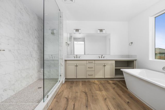 4522 Iron Creek Court, Friant, CA 93626