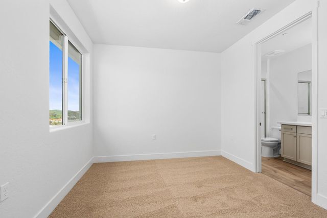 4522 Iron Creek Court, Friant, CA 93626