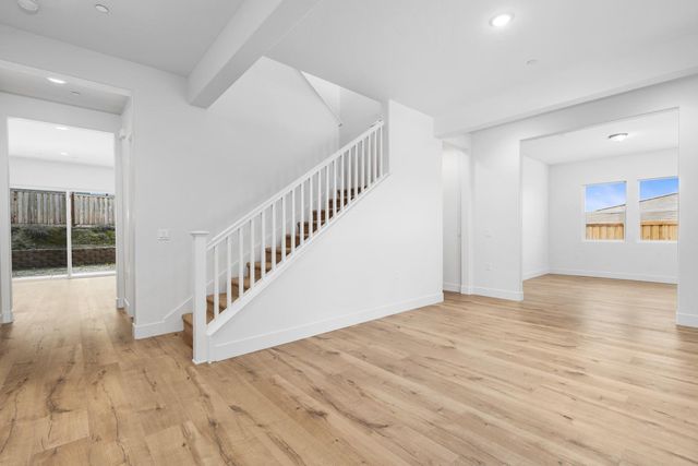 4522 Iron Creek Court, Friant, CA 93626