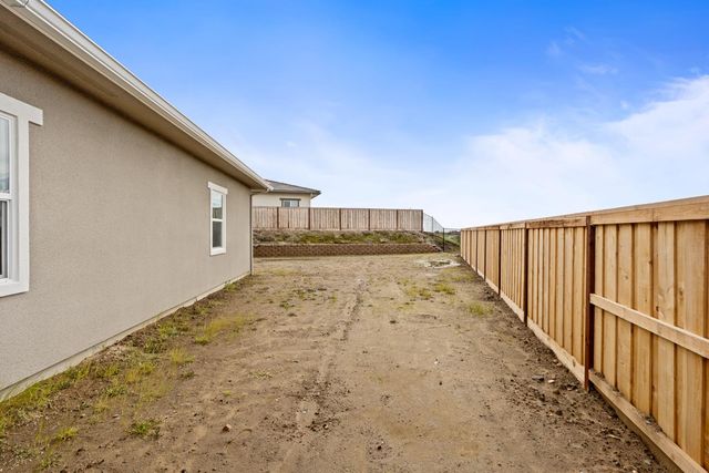4522 Iron Creek Court, Friant, CA 93626