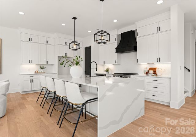 2005 South Street, Charlotte, NC 28208