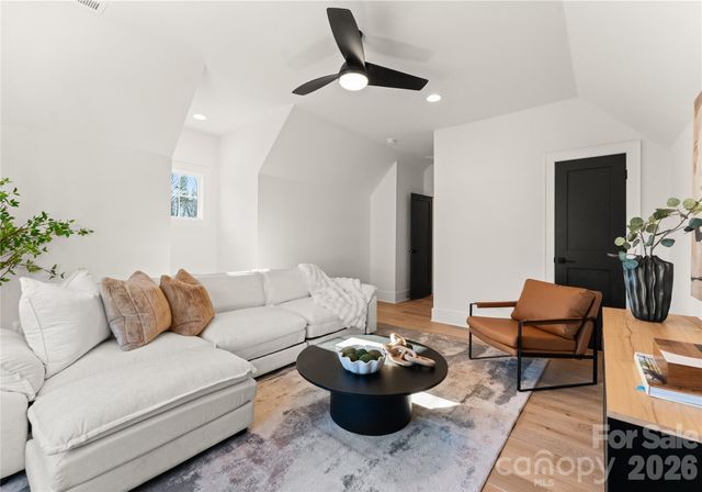 2005 South Street, Charlotte, NC 28208